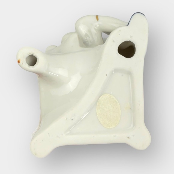 Vintage Porcelain Seated Couple Figurines with Table Blue White Gold Trim - Picture 14 of 16